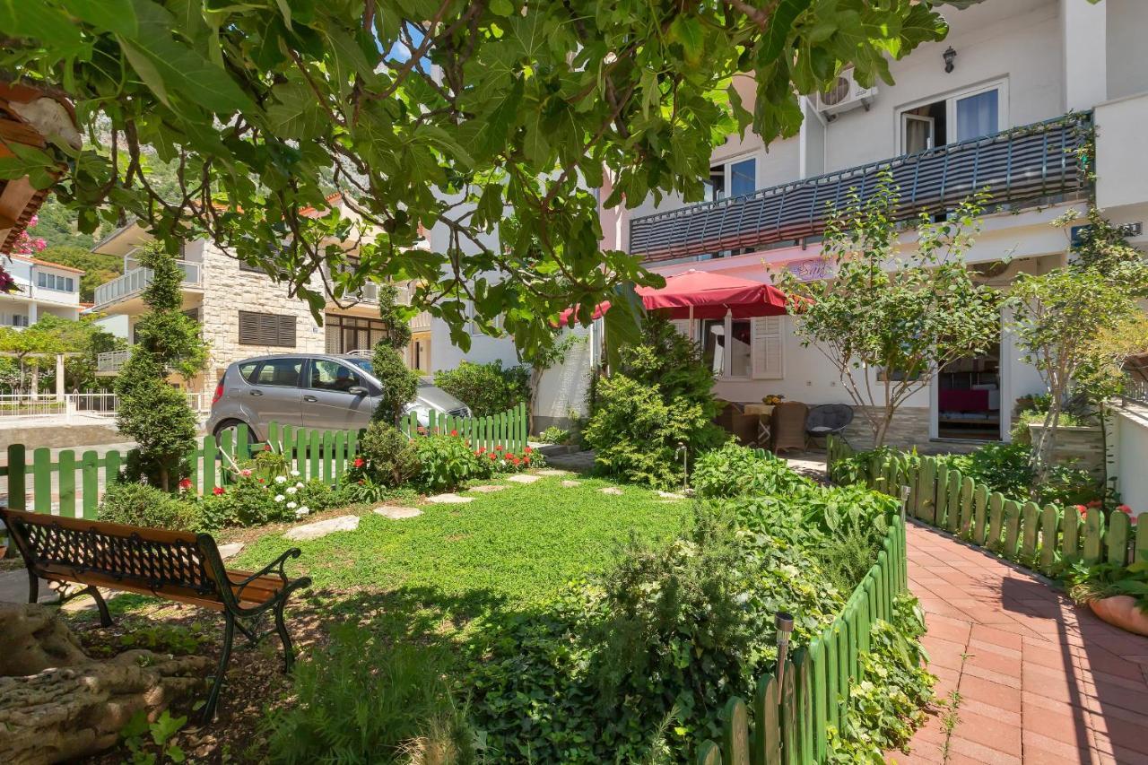 Apartmani Luna บาชกาโวดา ภายนอก รูปภาพ