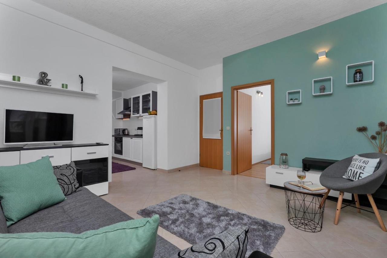 Apartmani Luna บาชกาโวดา ภายนอก รูปภาพ