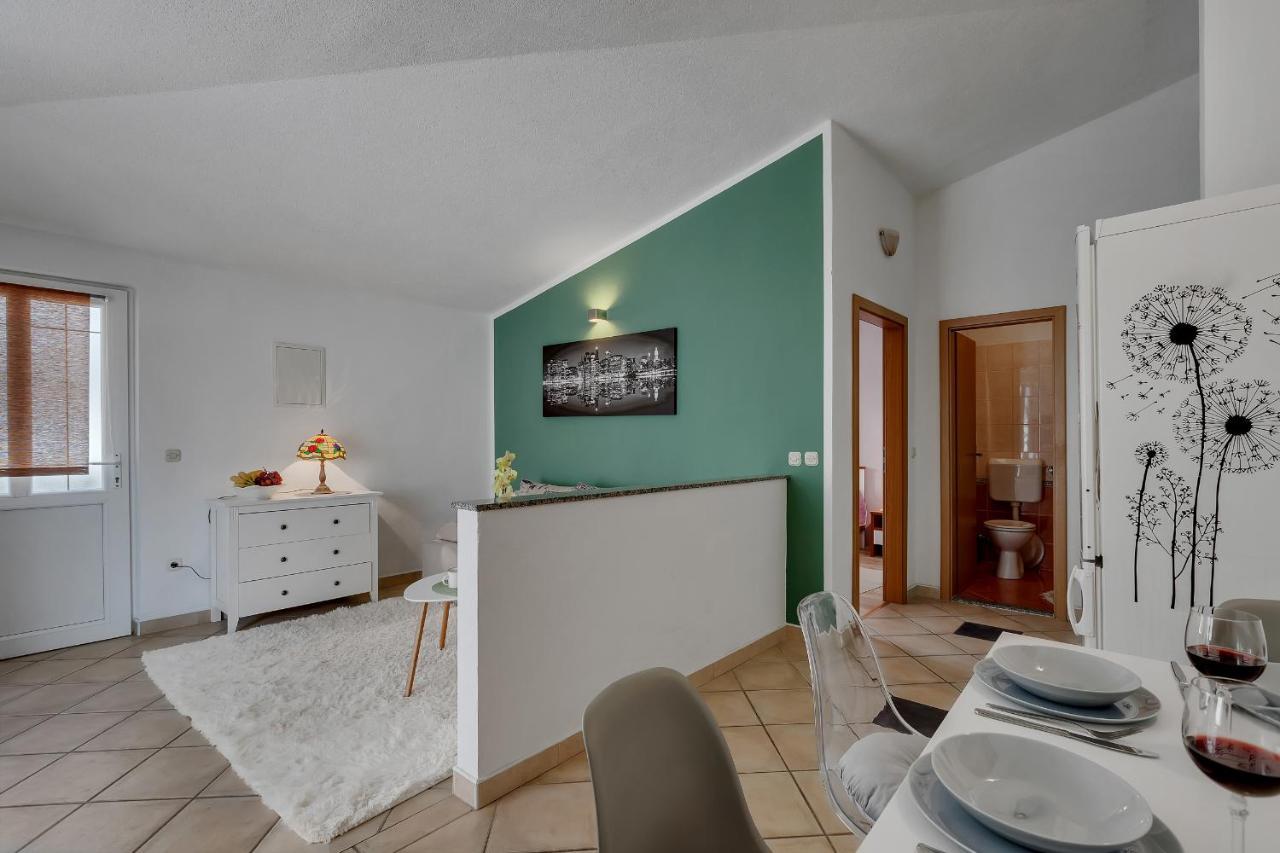Apartmani Luna บาชกาโวดา ภายนอก รูปภาพ
