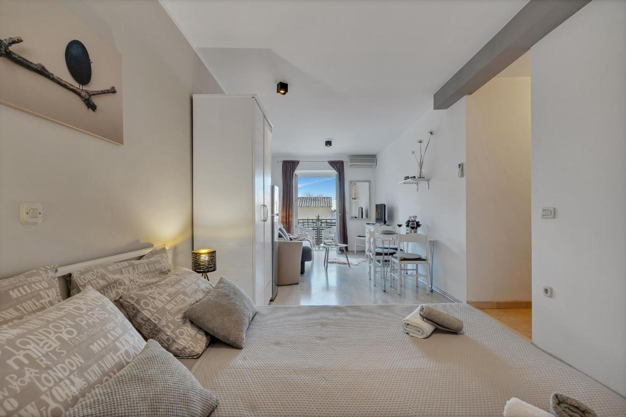 Apartmani Luna บาชกาโวดา ภายนอก รูปภาพ