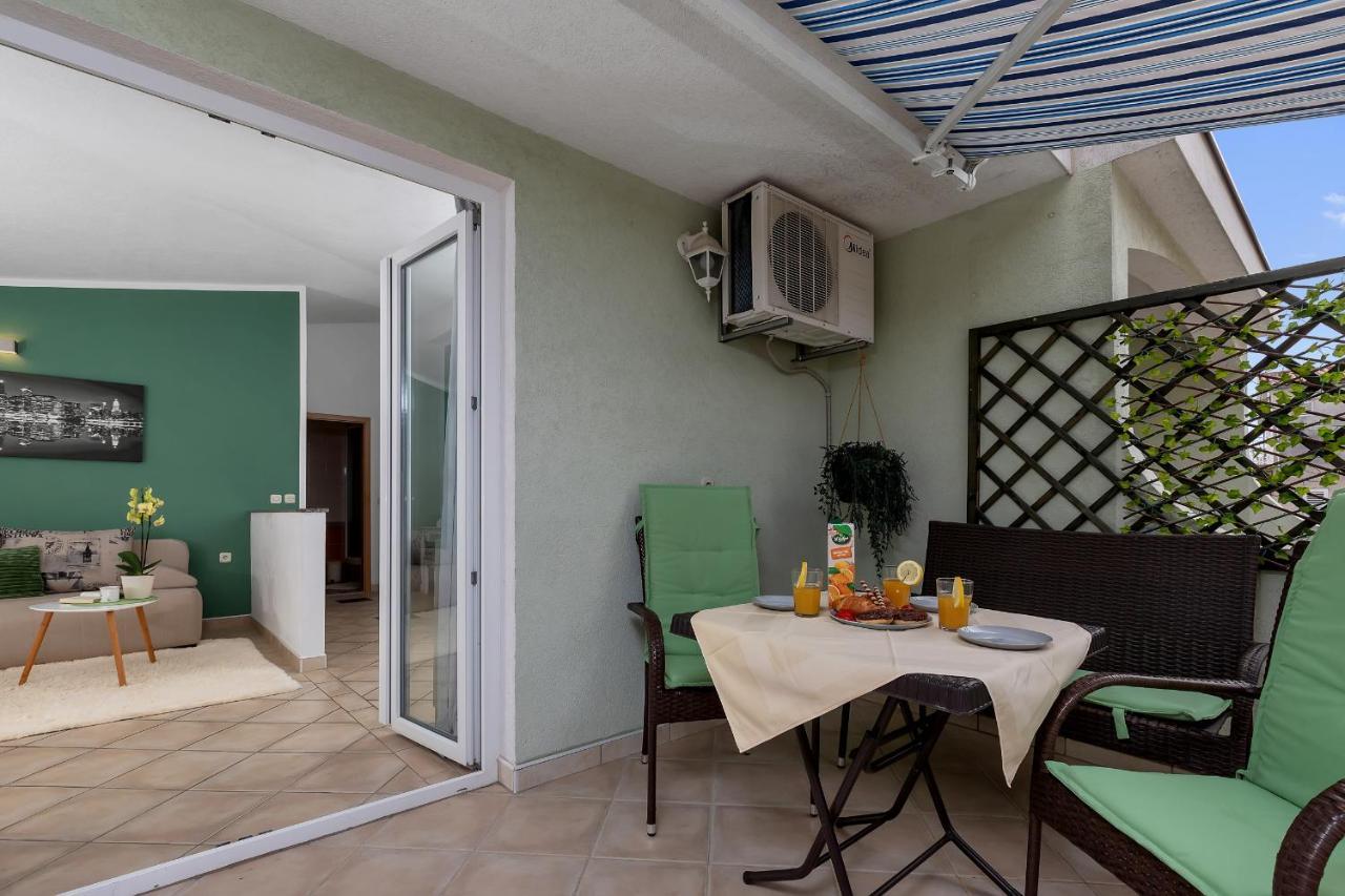 Apartmani Luna บาชกาโวดา ภายนอก รูปภาพ