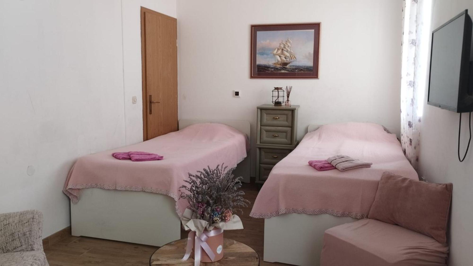 Apartmani Luna บาชกาโวดา ภายนอก รูปภาพ